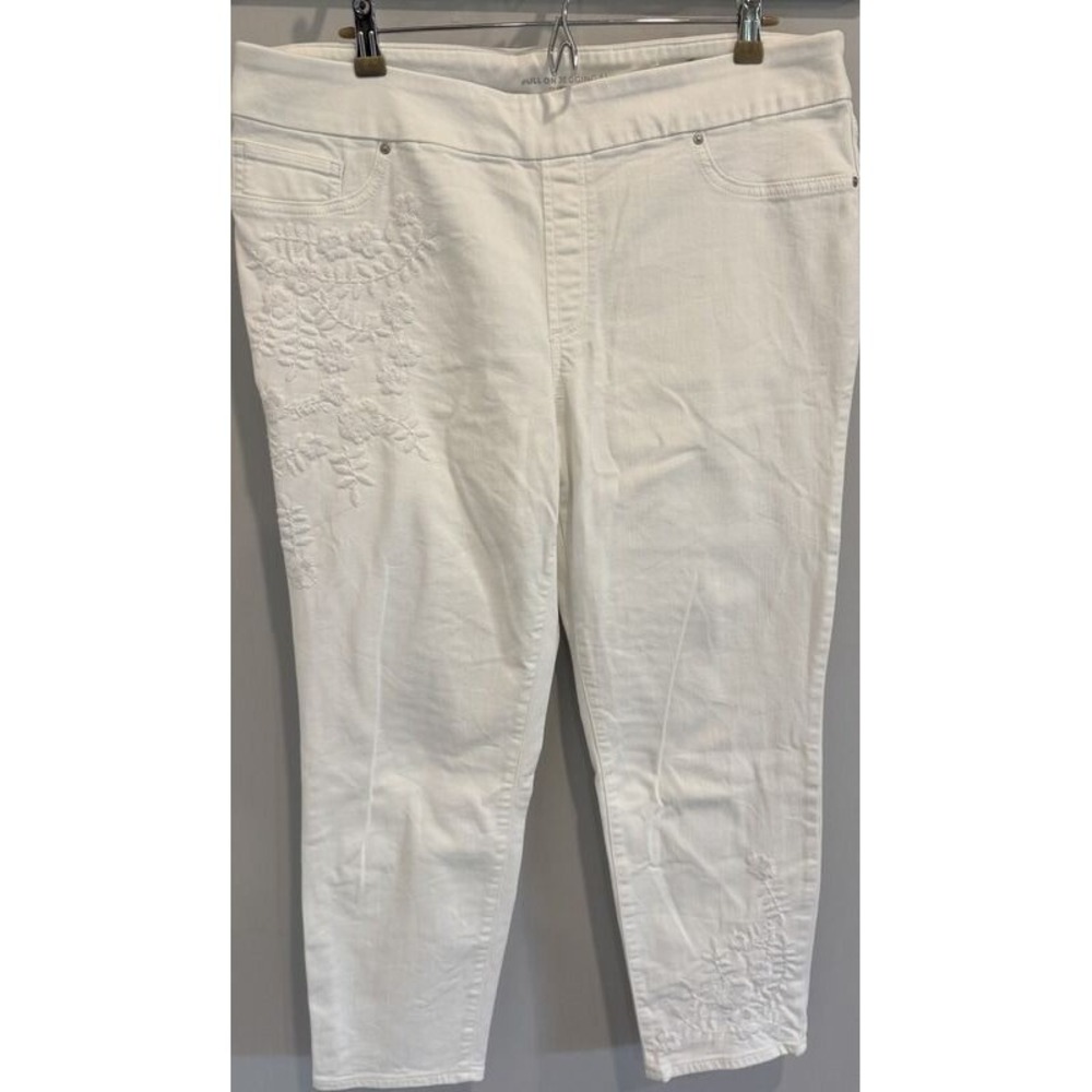 Chicos Pull On Jegging Ankle White on White Floral Embroidery Size 3R 16‎ 16R